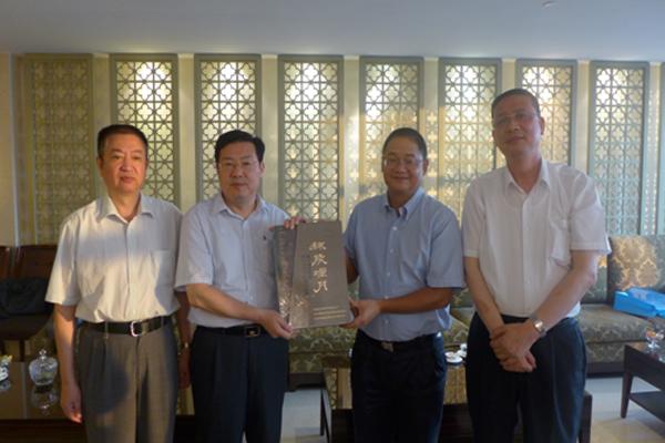 南京市委常委、江宁区委周谦书记会见澳门基金会主席吴志良先生一行.jpg